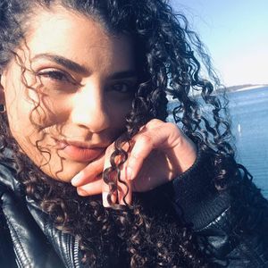 Meet your Posher, Danielle